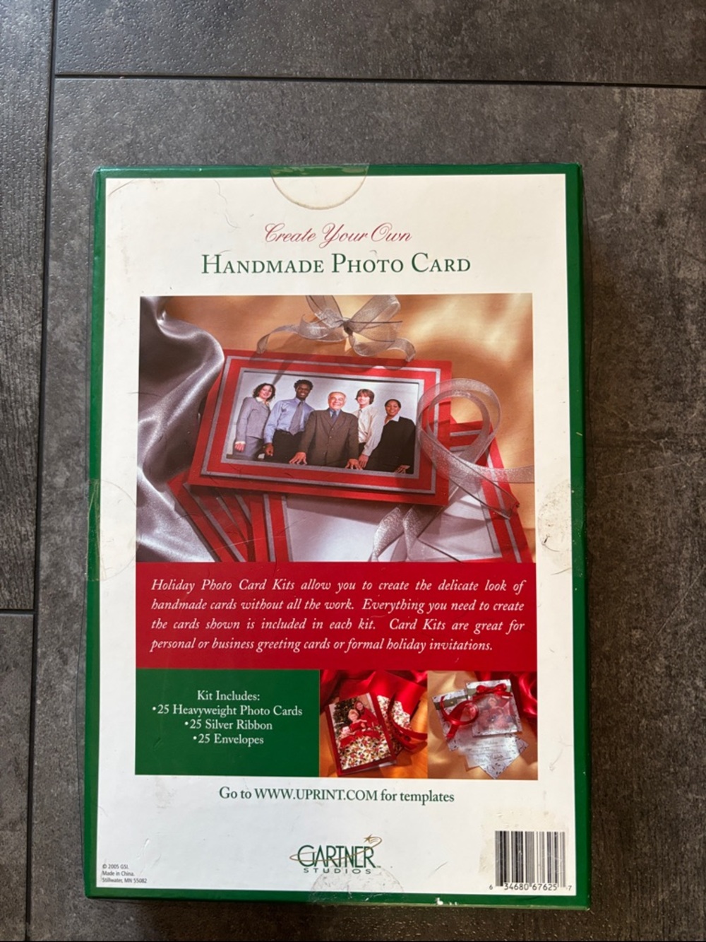 Red and Green Holiday Photo Card Kit with Silver Bow - Picture 2 of 2